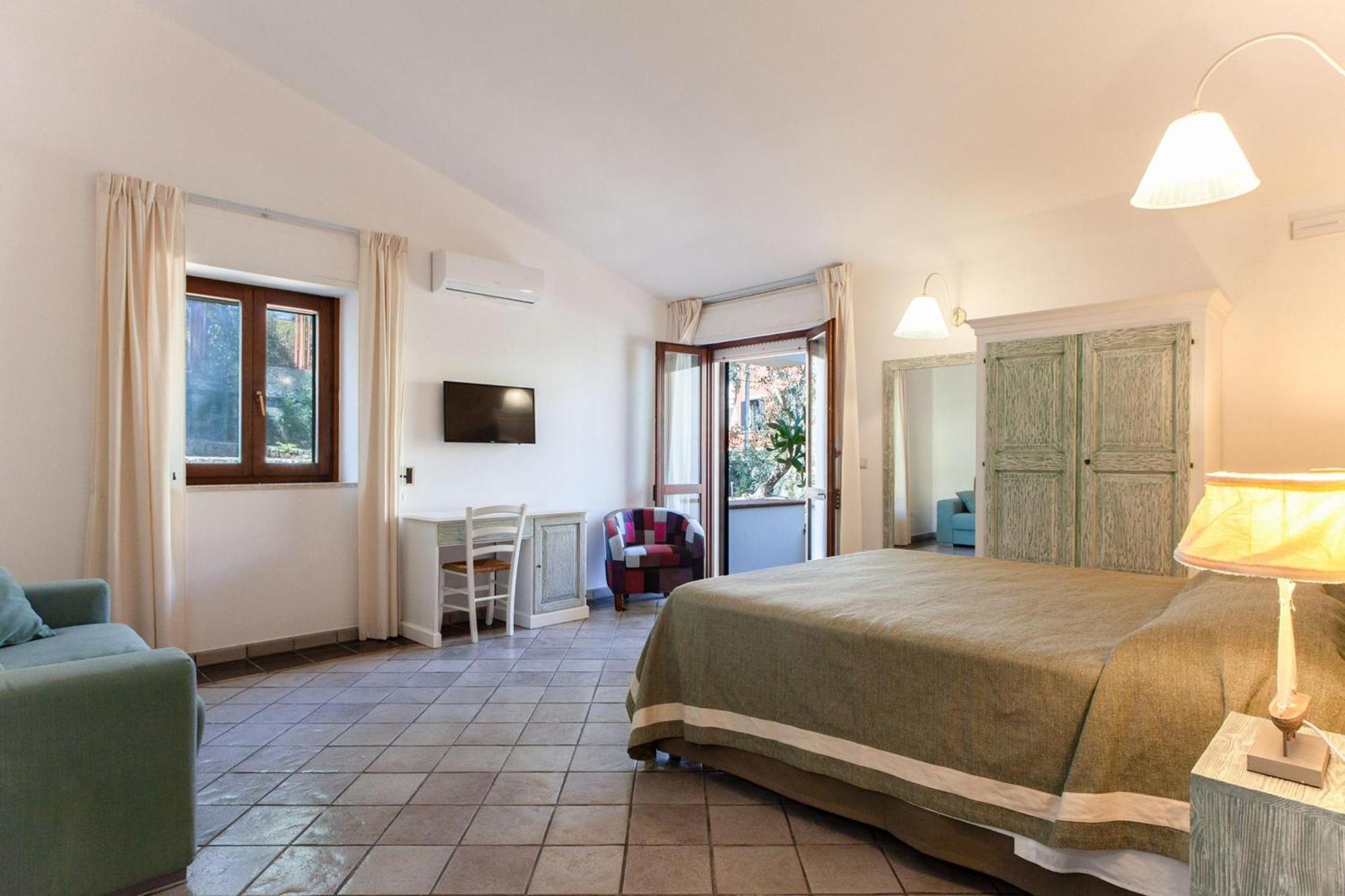 Villa Nice Dream With Pool And Terrace - Happy Rentals Невьяно Экстерьер фото