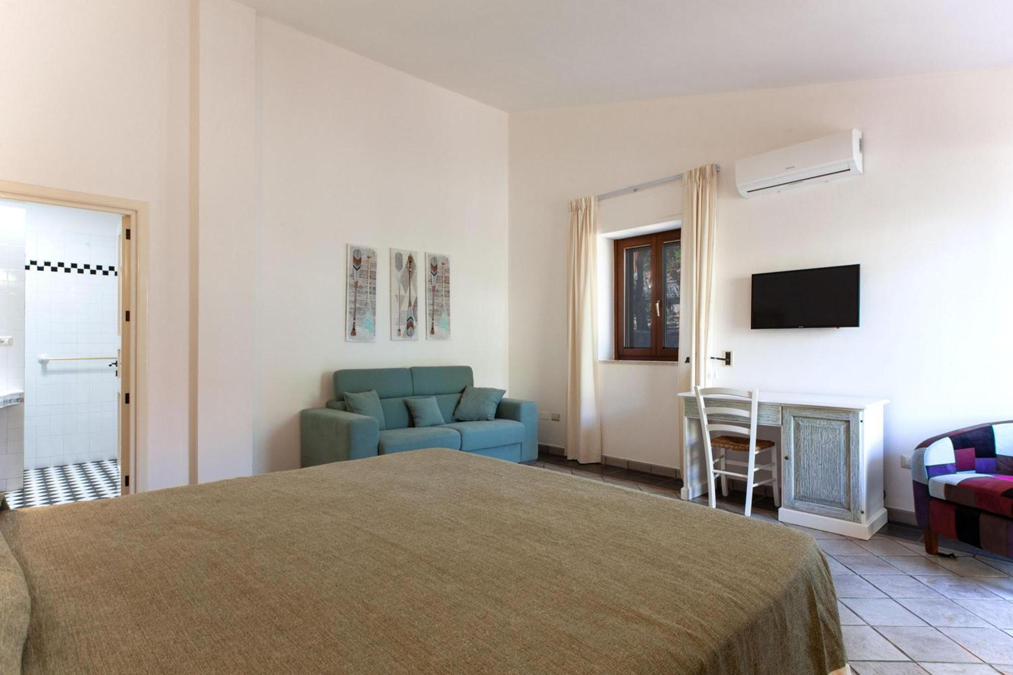Villa Nice Dream With Pool And Terrace - Happy Rentals Невьяно Экстерьер фото
