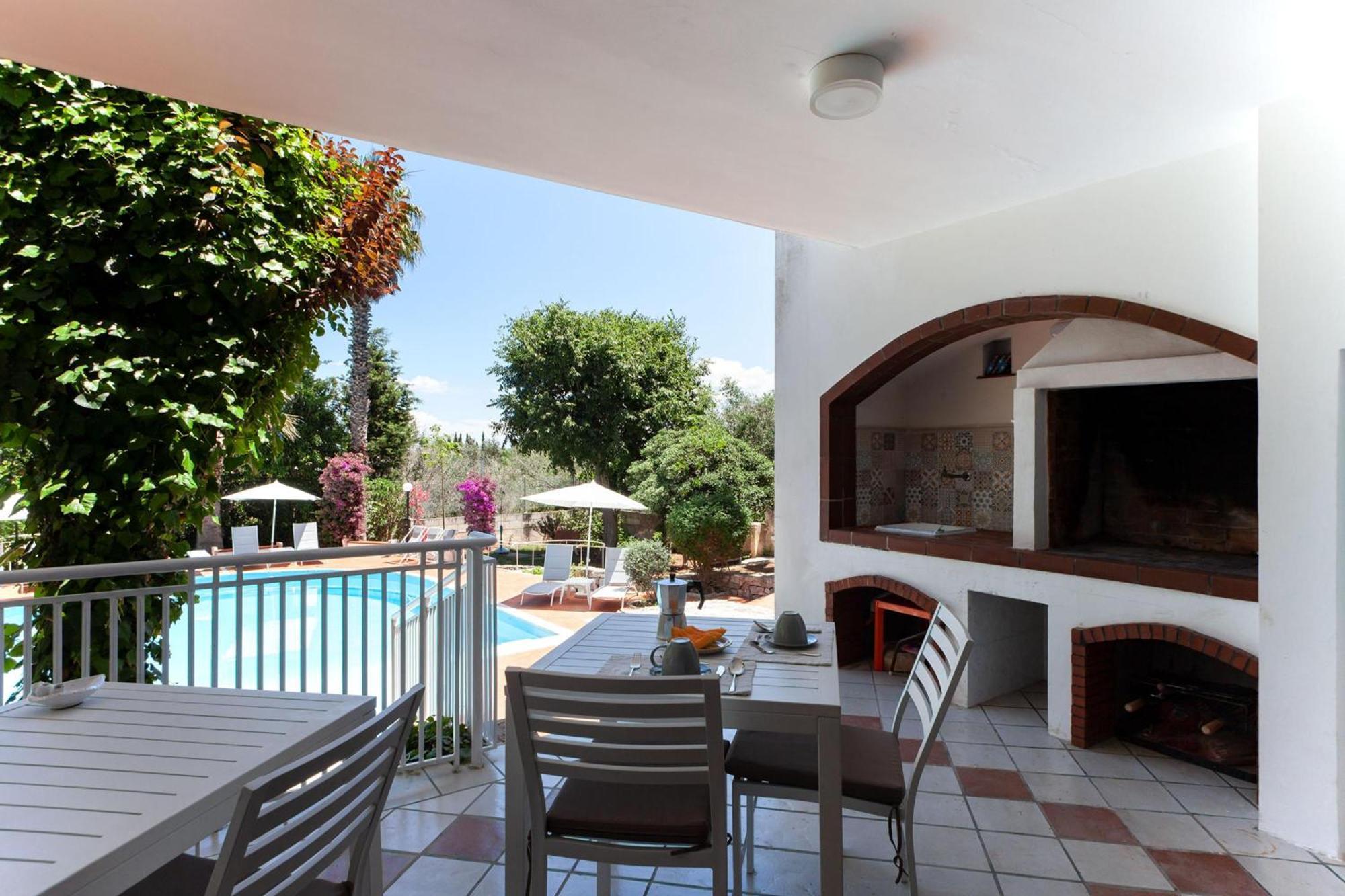 Villa Nice Dream With Pool And Terrace - Happy Rentals Невьяно Экстерьер фото