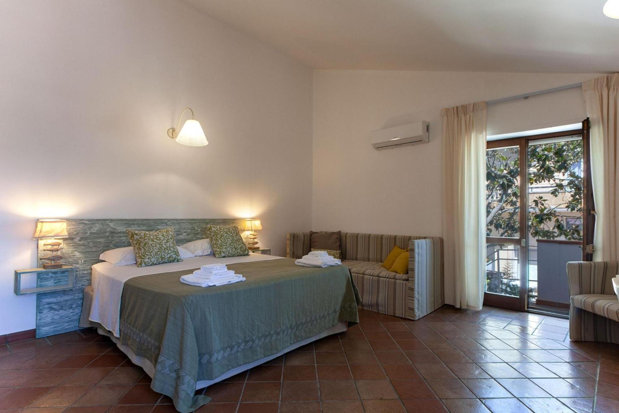 Villa Nice Dream With Pool And Terrace - Happy Rentals Невьяно Экстерьер фото